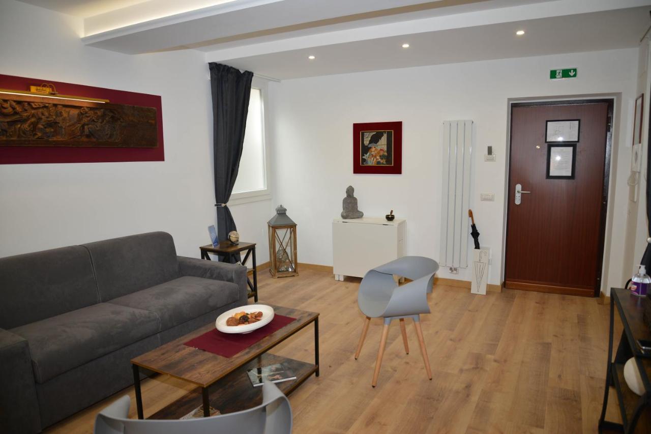 Fidia Palace Claudia'S Apartment Colosseo Рим Экстерьер фото