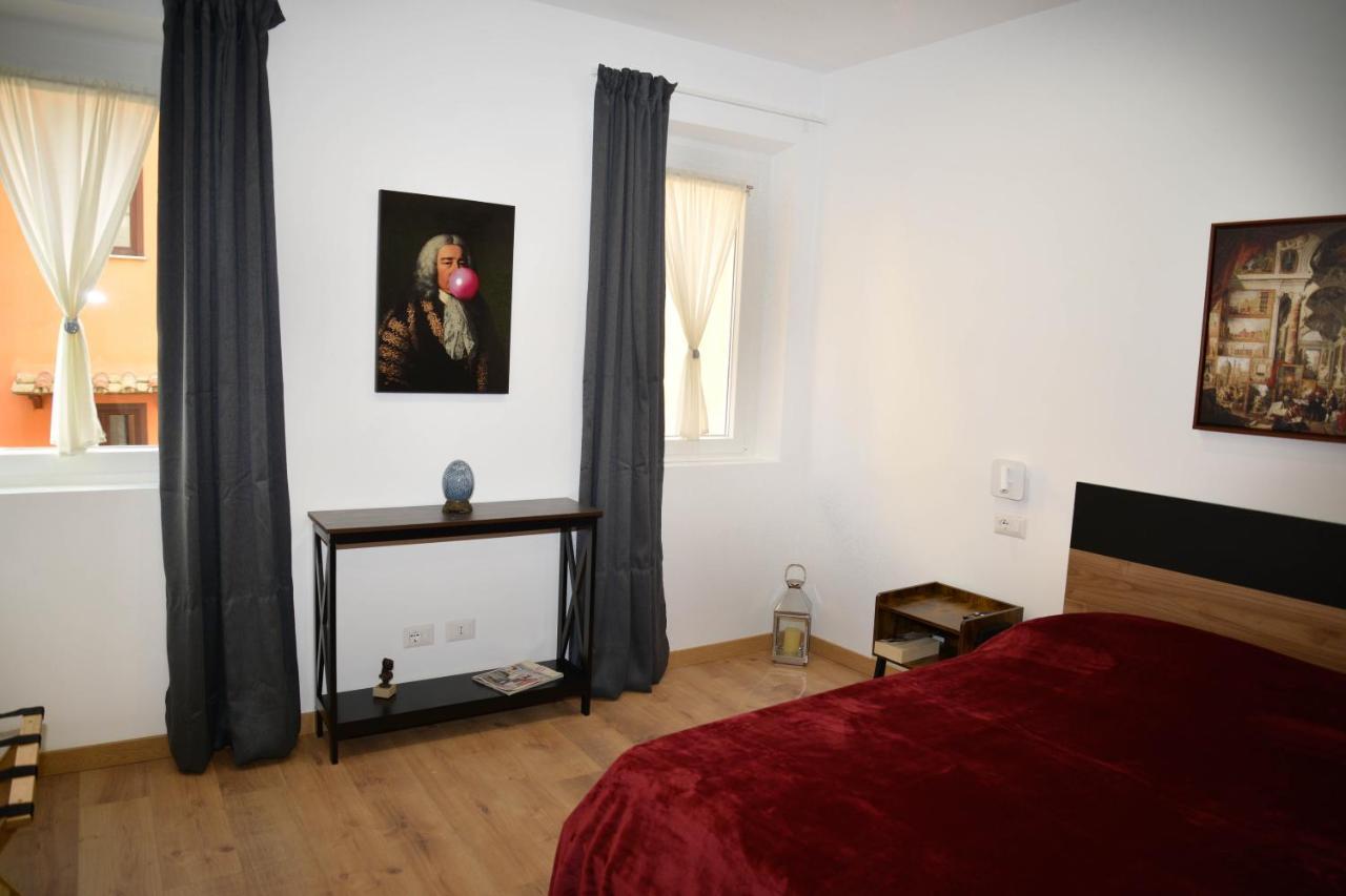 Fidia Palace Claudia'S Apartment Colosseo Рим Экстерьер фото