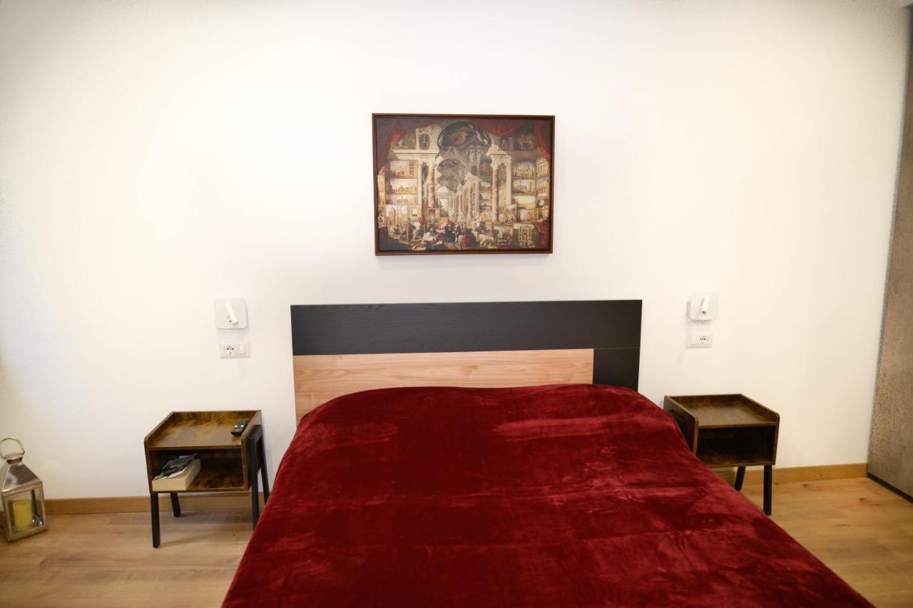 Fidia Palace Claudia'S Apartment Colosseo Рим Экстерьер фото